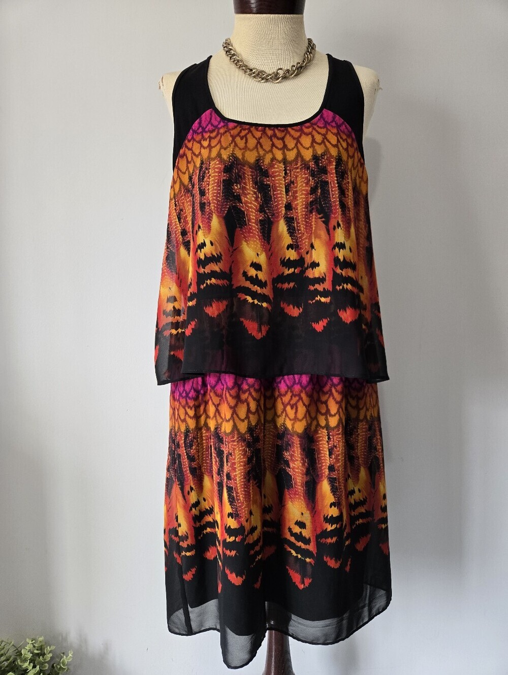 Tiana B.  Sleeveless Printed Layered Bohemian Midi Dress. Size 8